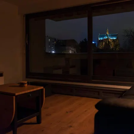 דירה Chez Louise *